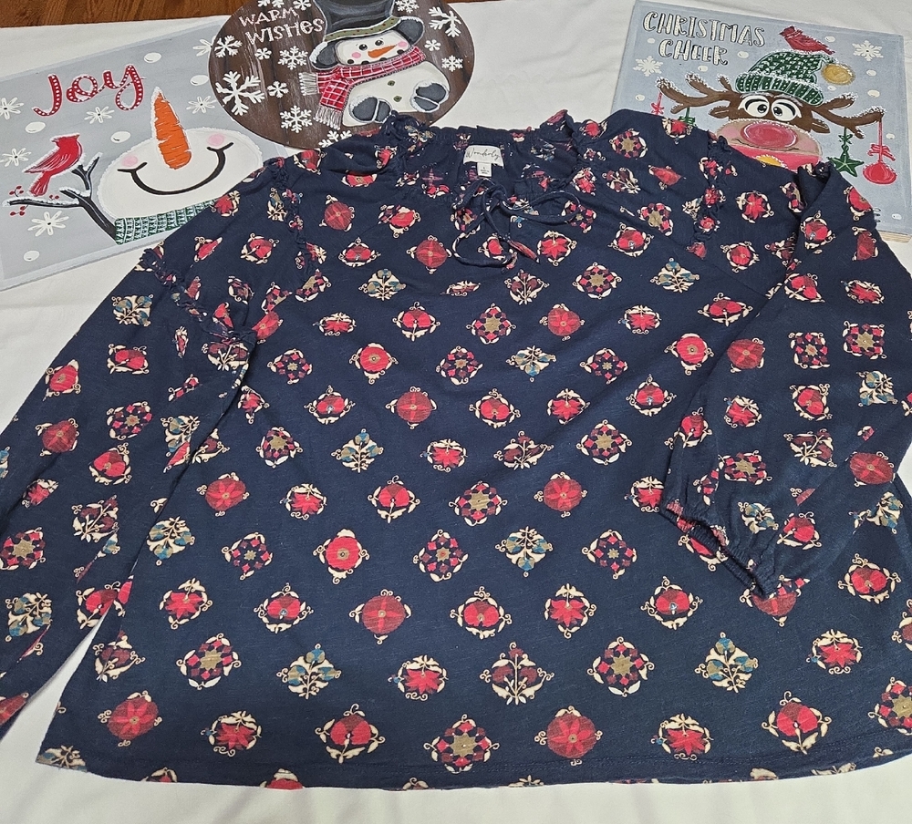 Wonderly Navy and Red Floral Top